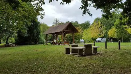 Photo de Aire de loisirs des Pâtis - Arboretum