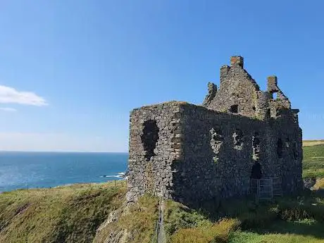 Photo de Dunskey Castle