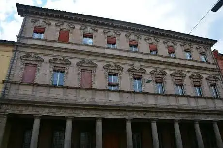 Photo de Vizzani Palace