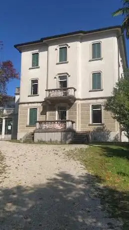 Biblioteca comunale di Luino