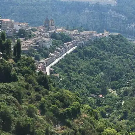 Photo de Rotonda di Via Roma (Belvedere)