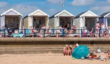 Photo de St Annes Beach Huts