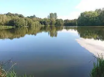 Photo de Lakeside Country Park