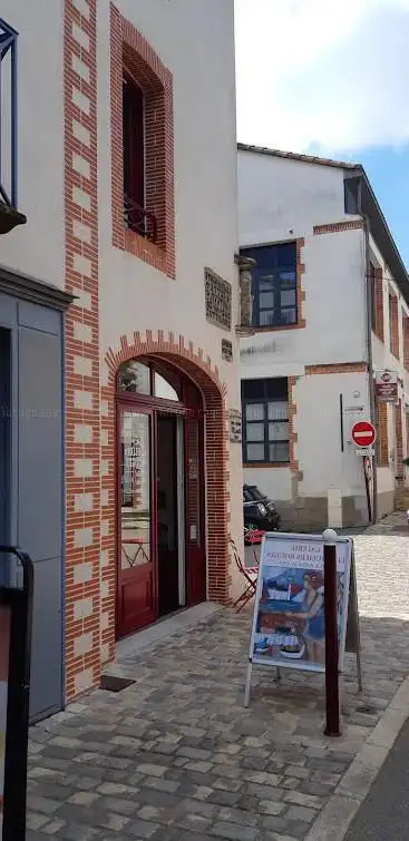 Photo de Galerie Les Souliers Rouges