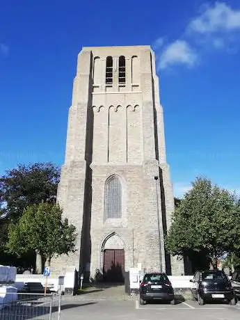 Photo de St. Quintinuskerk Oostkerke