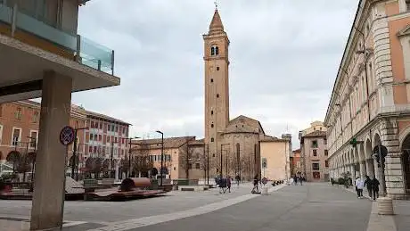 Photo de Piazza della Libertà