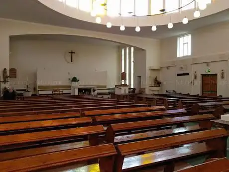 Photo de Catholic Church of the Holy Name