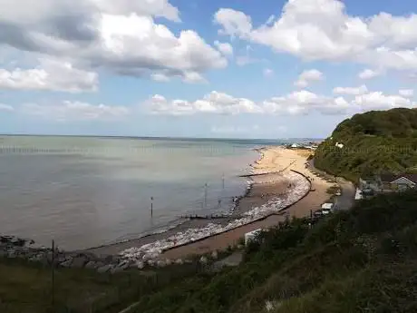 Photo de Kingsdown Beach