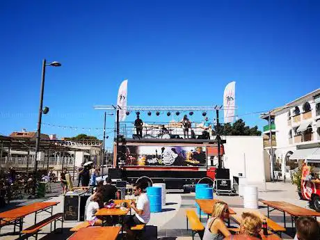 Photo de Plaza de Pueblosol