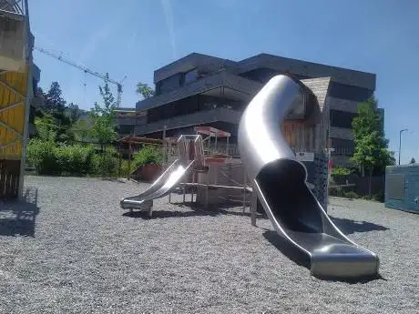 Photo de Spielplatz Baustelle