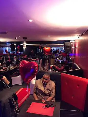 Photo de Esplanade Club