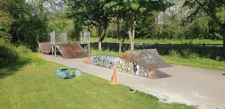 Photo de Cwm-y-glo Skatepark