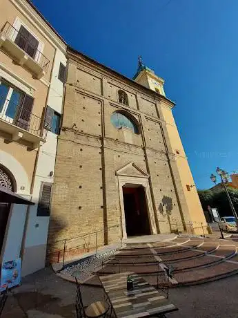 Photo de Church of the Holy Trinity
