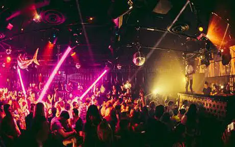 Cleo - Club
