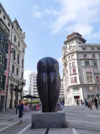 Photo de Escultura Culis Monumentalibus