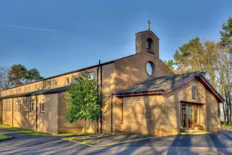 Photo de St Barbara's Catholic Church