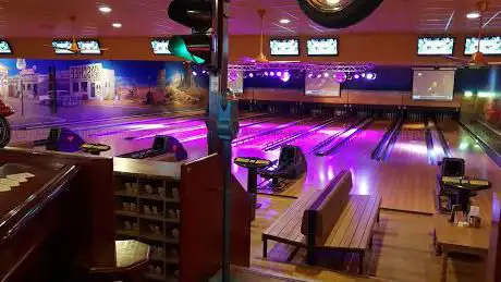 Bowling Westland