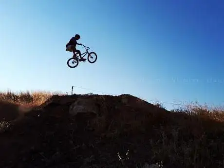 Photo de El Cortijo Blanco Dirt Jump Trails