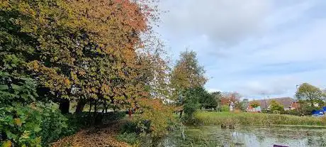 Photo de Sanderstead Pond