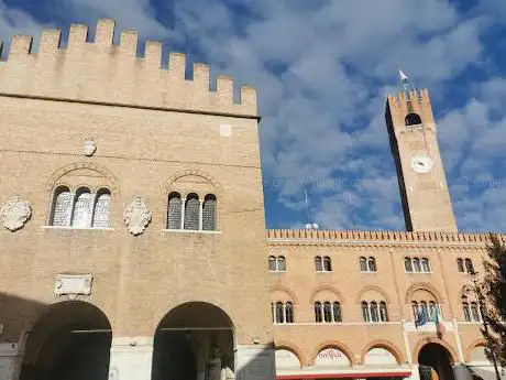 Photo de Loggia dei Cavalieri