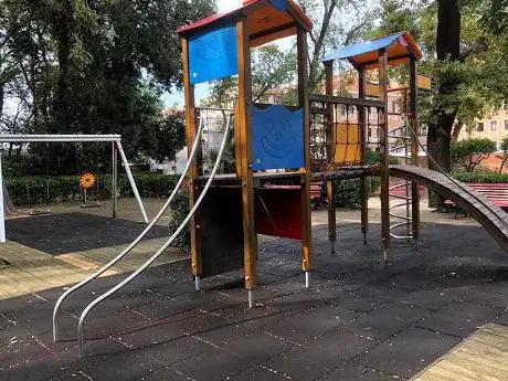 Photo de Area giochi per bambini