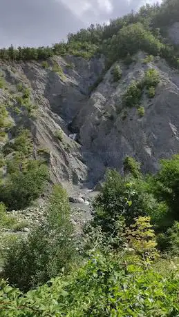 Photo de Cascate di Canetolo