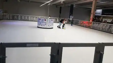 Photo de Pista di pattinaggio