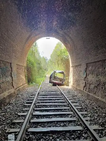 Via de tren abandonada PVS