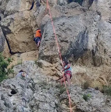 Photo de Falesia Rocca dei Borboni