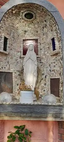 Photo de Suore Carmelitane Miss. di S. Teresa del Bambin Gesù
