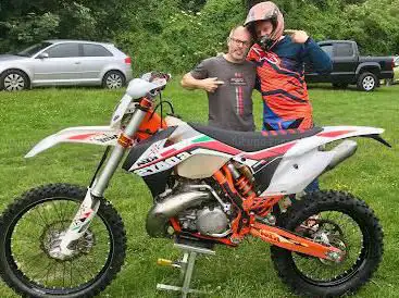 Photo de Action Trax, Exedown