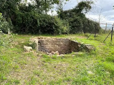 Photo de St Rumbold's Well