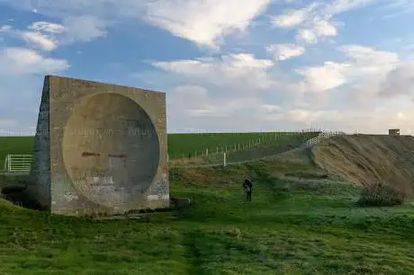 Abbotâ??s Cliff Sound Mirror