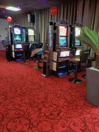 Photo de SALA SLOT & VLT I SNAI VINCENDO I LE PALME