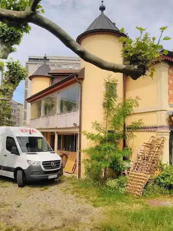 Embassy of Foreign Artists