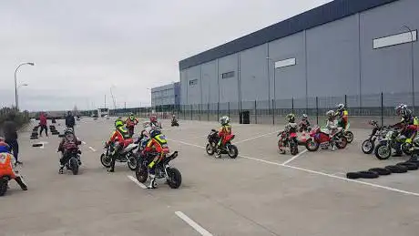Photo de LSR Competicion. .escuela de motociclismo