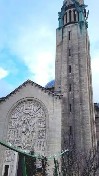 Photo de Catholic Church of the Sacred Heart in Gentilly