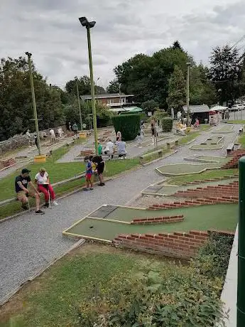 Les Terrasses du Mini-Golf