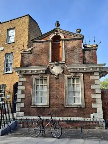 Photo de Trinity Green Almshouses