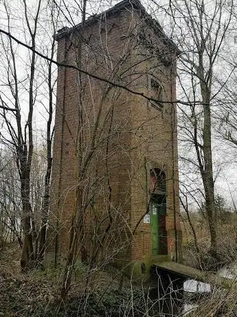Nestplaats voor Kerkuilen (oude hoogspanningskabine)