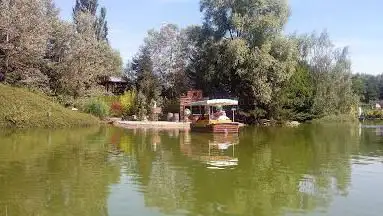 Waly Boat