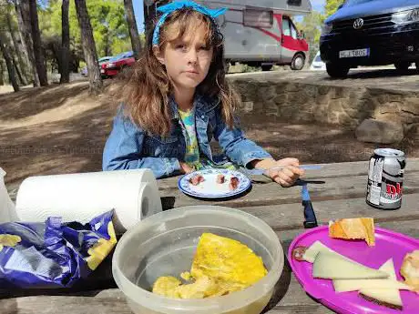 Photo de Àrea de picnic
