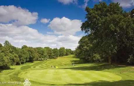 Photo de Addington Palace Golf Club