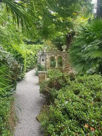 Lamorran Gardens