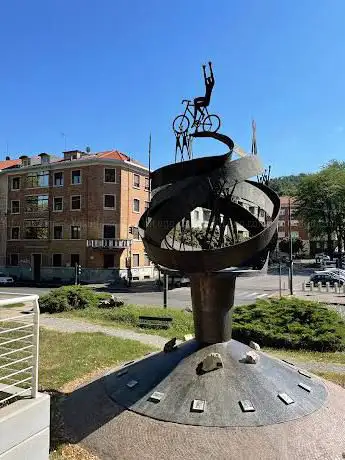 Monumento a Fausto Coppi