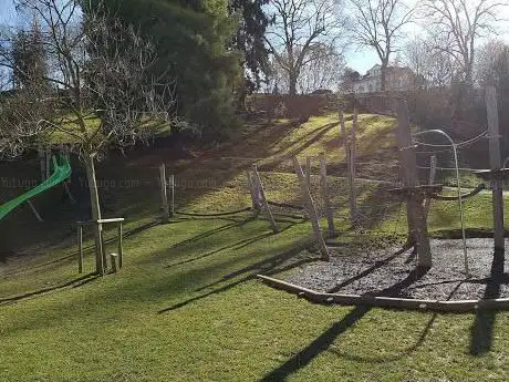 Photo de Playing ground