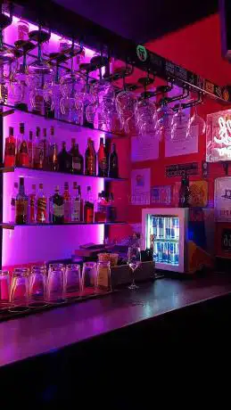 Photo de Poca Vergüenza Bar