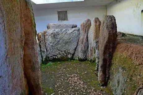 Photo de Knockmany Passage Tomb