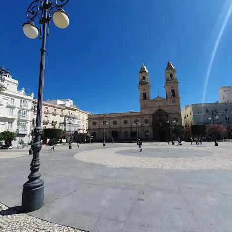 Photo de Plaza de San Antonio