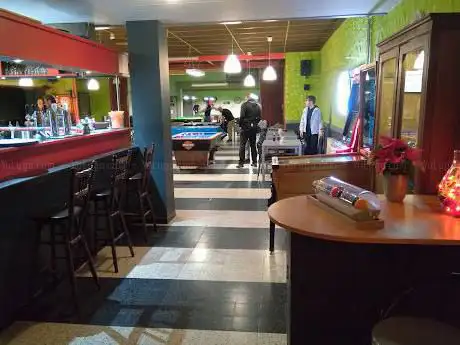 Photo de Le Cercle Ste Walburge Billards Club